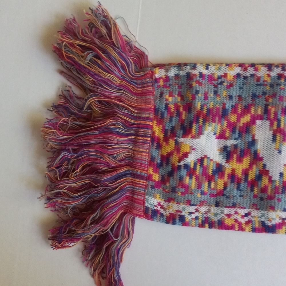 ROBIN RUTH WASHINGTON DC SCARF - Picture 3 of 4